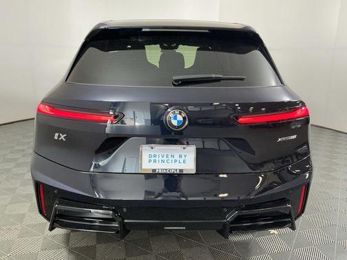 2026 BMW iX xDrive60