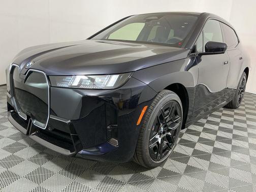 2026 BMW iX xDrive60