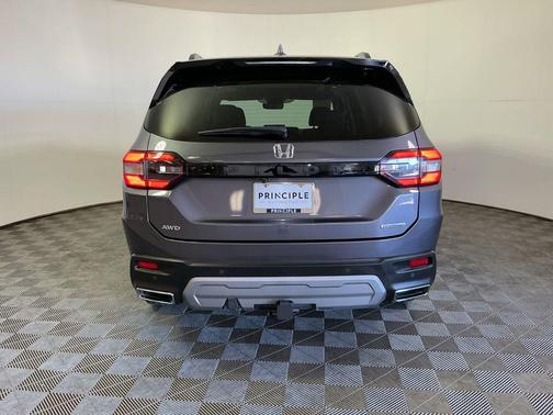 Gray 2024 Honda Pilot Touring 8-Passenger