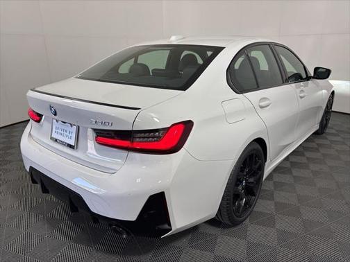 2025 BMW 330 i