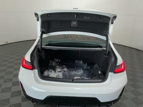 2026 BMW 330 i