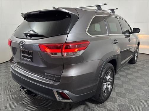 2018 Toyota Highlander Limited Platinum