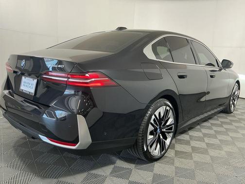 2024 BMW i5 eDrive40