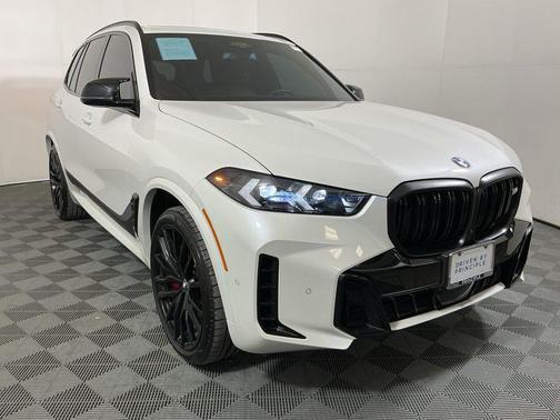 Mineral White Metallic 2025 BMW X5 M60i