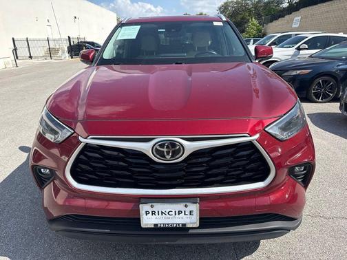 Ruby Flare Pearl 2022 Toyota Highlander XLE