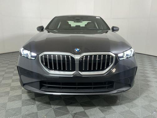 2026 BMW 530 530i