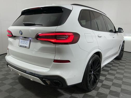 2023 BMW X5 sDrive40i