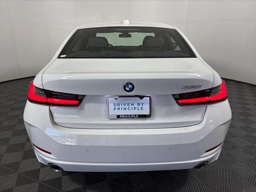 2025 BMW 330 i