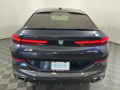 2026 BMW X6 xDrive40i