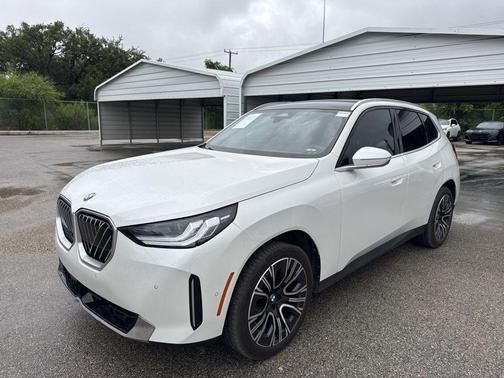 Mineral White Metallic 2025 BMW X3 30 xDrive