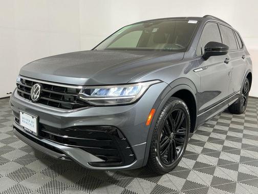 2022 Volkswagen Tiguan 2.0T SE R-Line Black