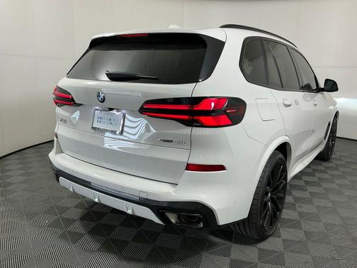 Alpine White 2026 BMW X5 sDrive40i