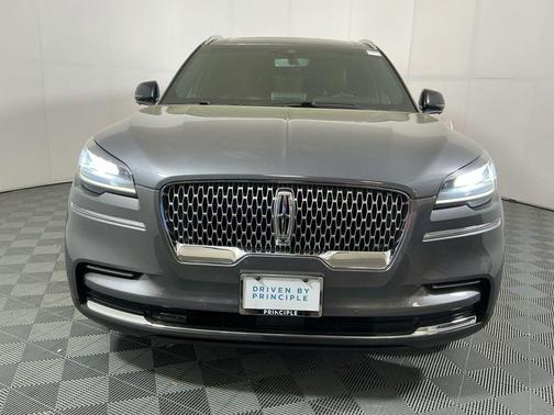 Asher Gray Metallic Clearcoat 2022 Lincoln Aviator Reserve