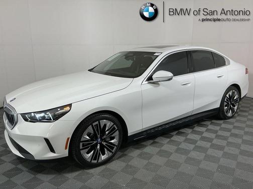 2024 BMW i5 eDrive40