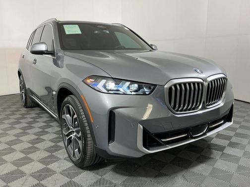 Skyscraper Grey Metallic 2024 BMW X5 xDrive40i