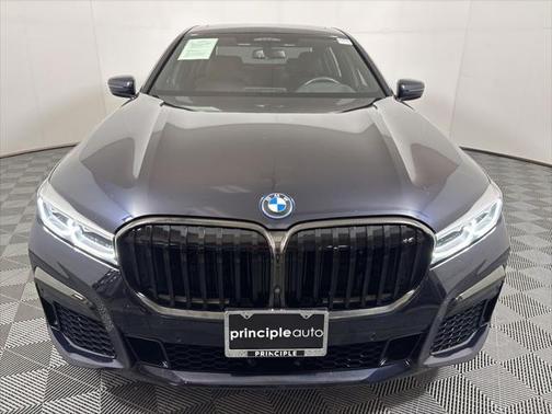 2022 BMW 745e xDrive