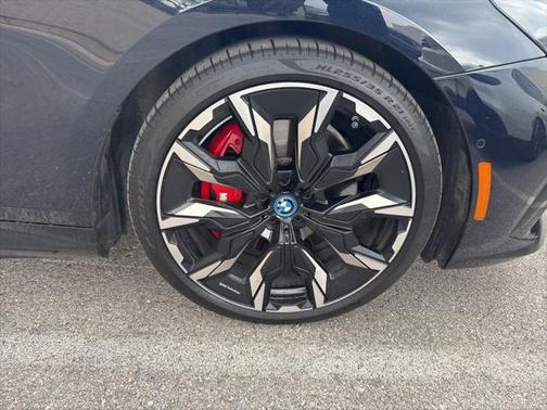 2024 BMW i5 M60