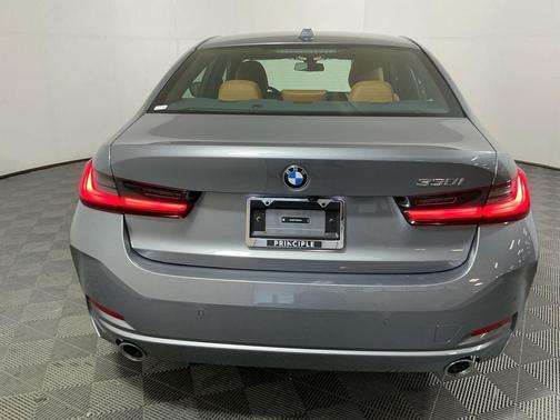 2024 BMW 330 i