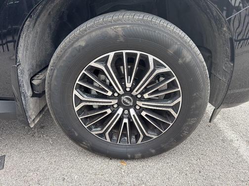 2025 Nissan Armada Platinum 2WD