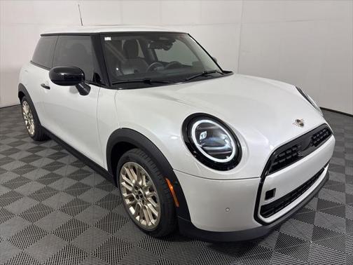 2025 MINI Hardtop Cooper