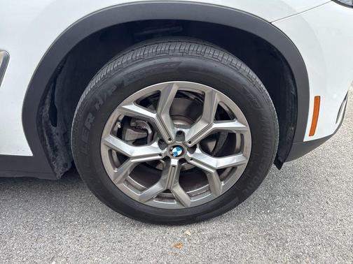 Alpine White 2023 BMW X3 xDrive30i