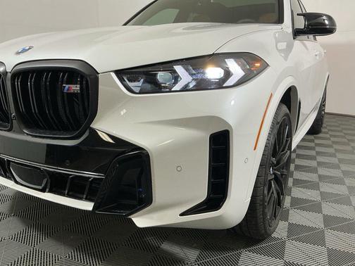2026 BMW X5 M60i
