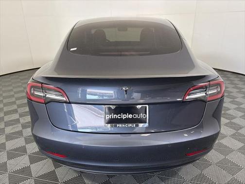 2022 Tesla Model 3 Standard Range