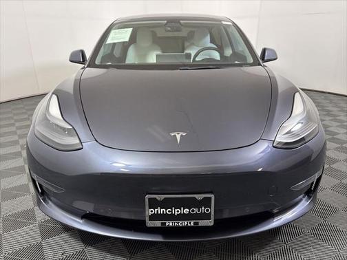 2022 Tesla Model 3 Standard Range