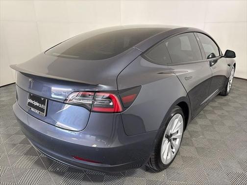 2022 Tesla Model 3 Standard Range