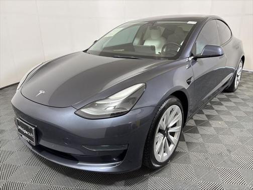 2022 Tesla Model 3 Standard Range