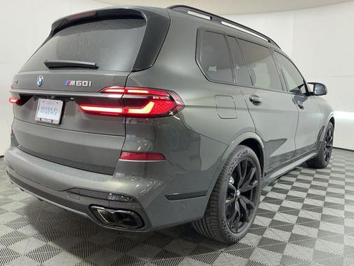 2026 BMW X7 M60i