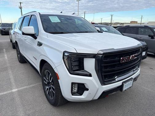 Summit White 2023 GMC Yukon 4WD AT4