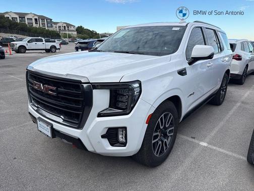 Summit White 2023 GMC Yukon 4WD AT4