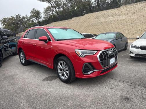 2024 Audi Q3 Premium 45 TFSI S line quattro Tiptronic