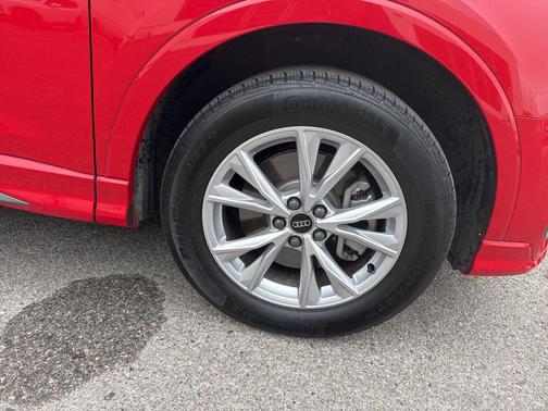 2024 Audi Q3 Premium 45 TFSI S line quattro Tiptronic