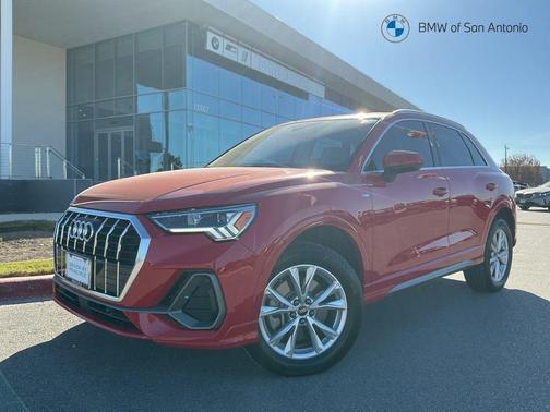 2024 Audi Q3 Premium 45 TFSI S line quattro Tiptronic