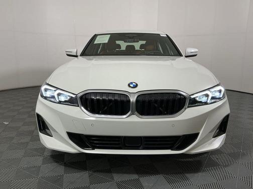 Alpine White 2025 BMW 330 330i