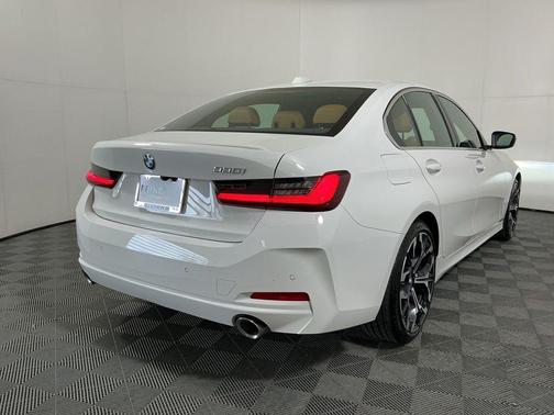 Alpine White 2025 BMW 330 330i
