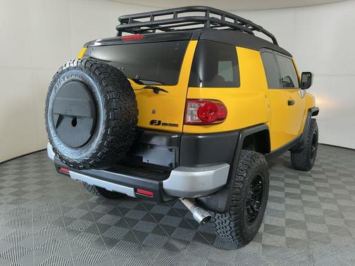 Sun Fusion 2010 Toyota FJ Cruiser Base