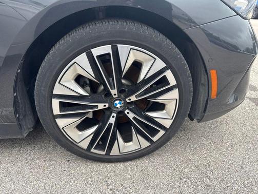 Dark Graphite Metallic 2025 BMW 530 530i