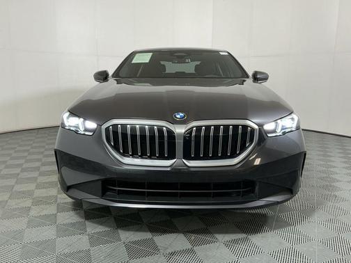 Dark Graphite Metallic 2025 BMW 530 530i