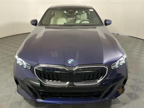 2026 BMW 530 i
