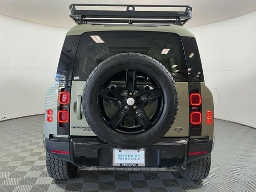 2020 Land Rover Defender 110 SE