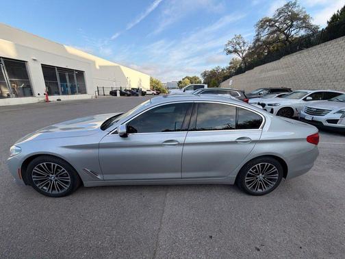 Glacier Silver Metallic 2019 BMW 530 530i