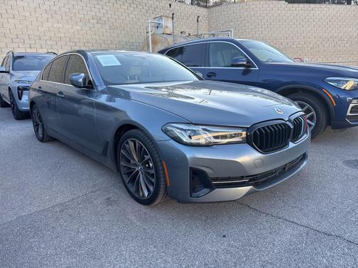 2021 BMW 530 530i