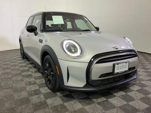 White Silver 2023 MINI Hardtop Cooper