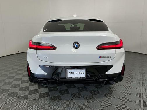 Alpine White 2024 BMW X4 M40i