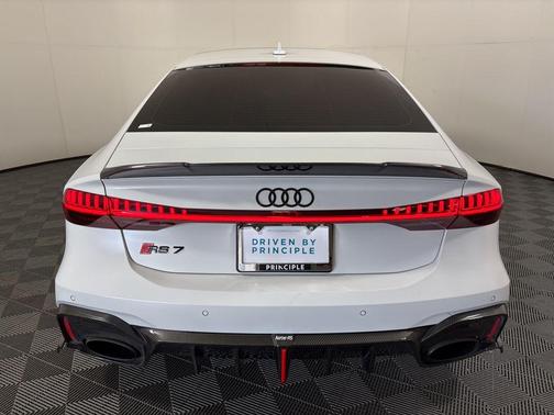 2022 Audi RS 7 4.0T