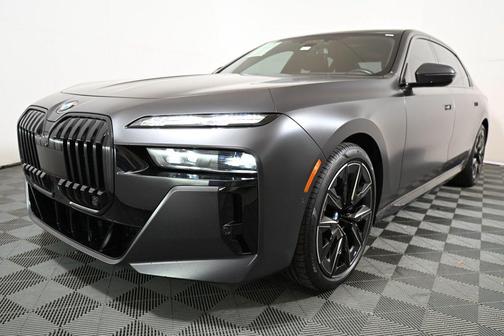 2023 BMW 760 i xDrive