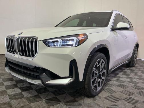 Alpine White 2026 BMW X1 xDrive28i